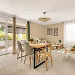 Vakantiehuis Elegant Avec *
