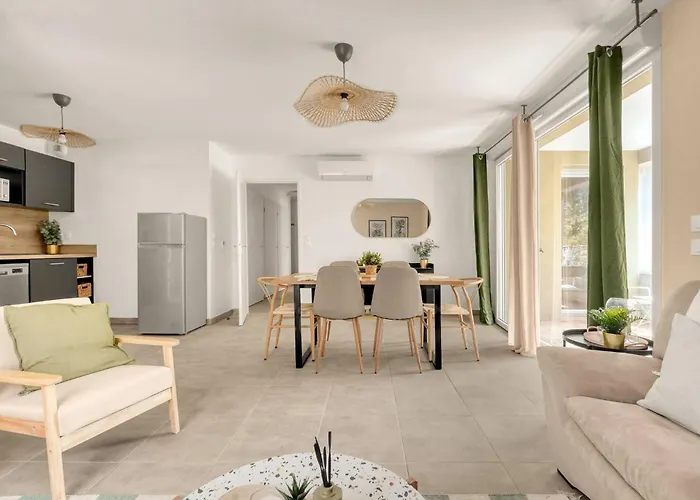 Holiday home Elegant Avec Toulouse