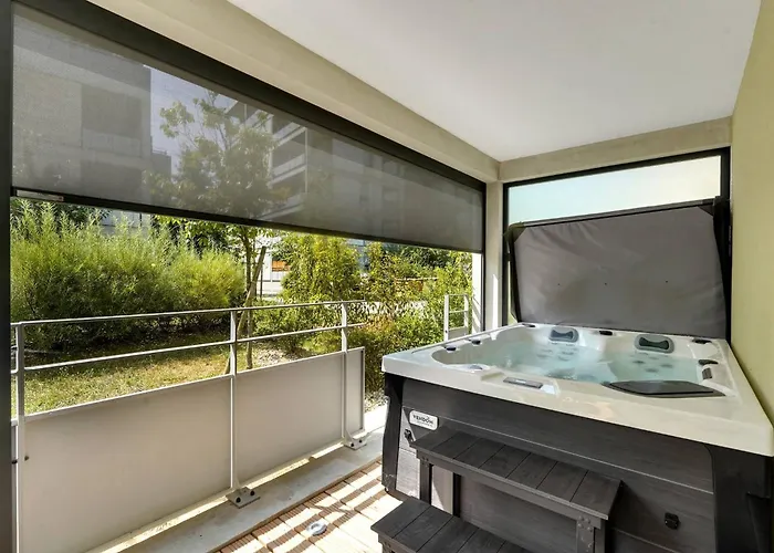 Elegant Avec Holiday home Toulouse