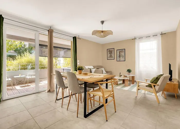 Holiday home Elegant Avec *